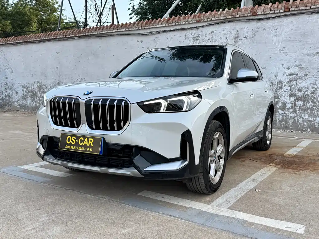 BMW X1 2023 — фото 1