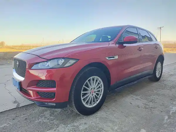 Jaguar F-PACE 2016