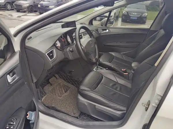 Peugeot 308 2014
