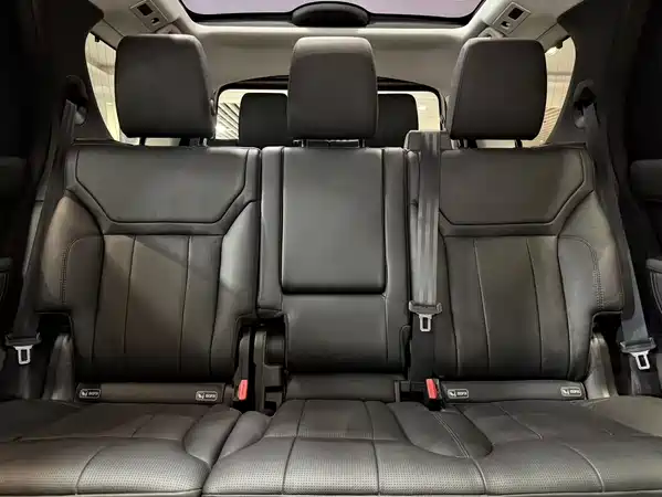 Land Rover Discovery 2019