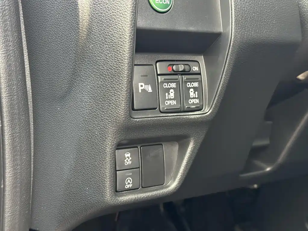 Honda Odyssey 2016 — фото 11