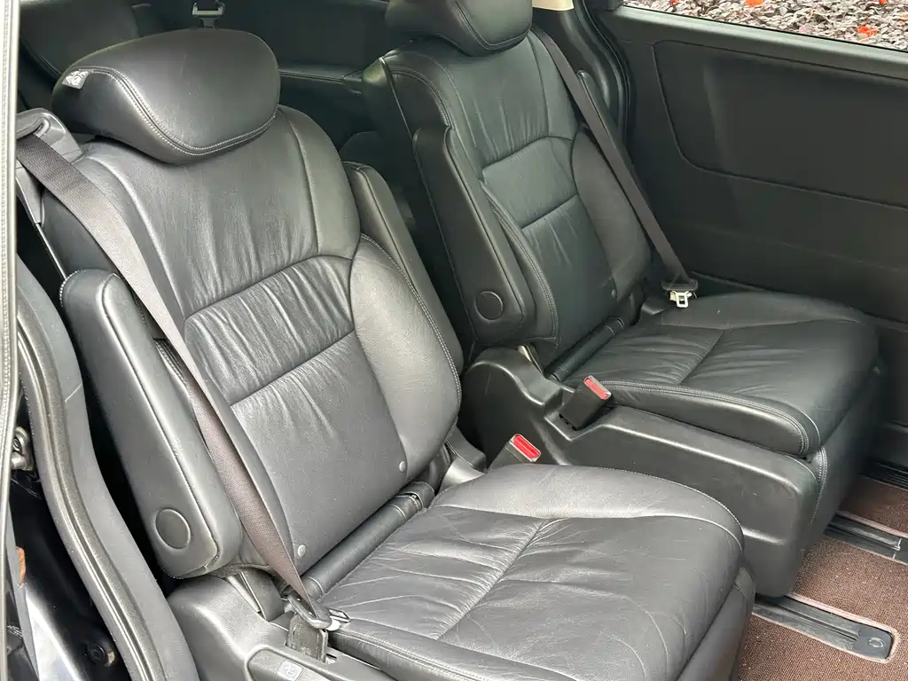Honda Odyssey 2016 — фото 16