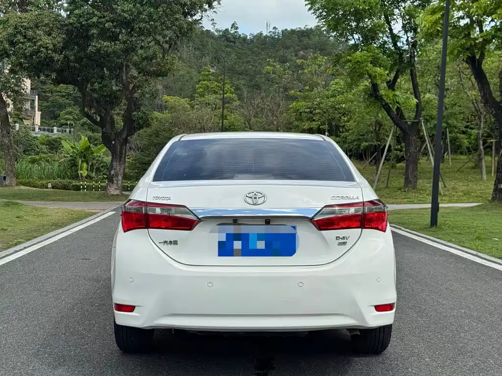 Toyota Corolla 2017 — фото 8