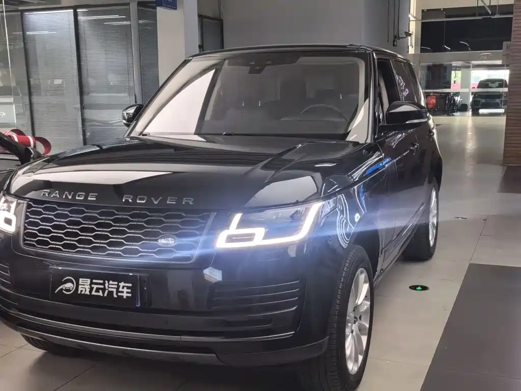 Land Rover Range Rover 2019 — фото 1