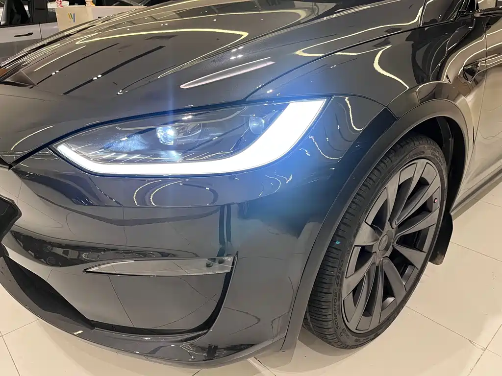 Tesla Model X 2024 — фото 7