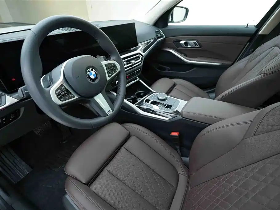 BMW 3 Series 2024 — фото 10