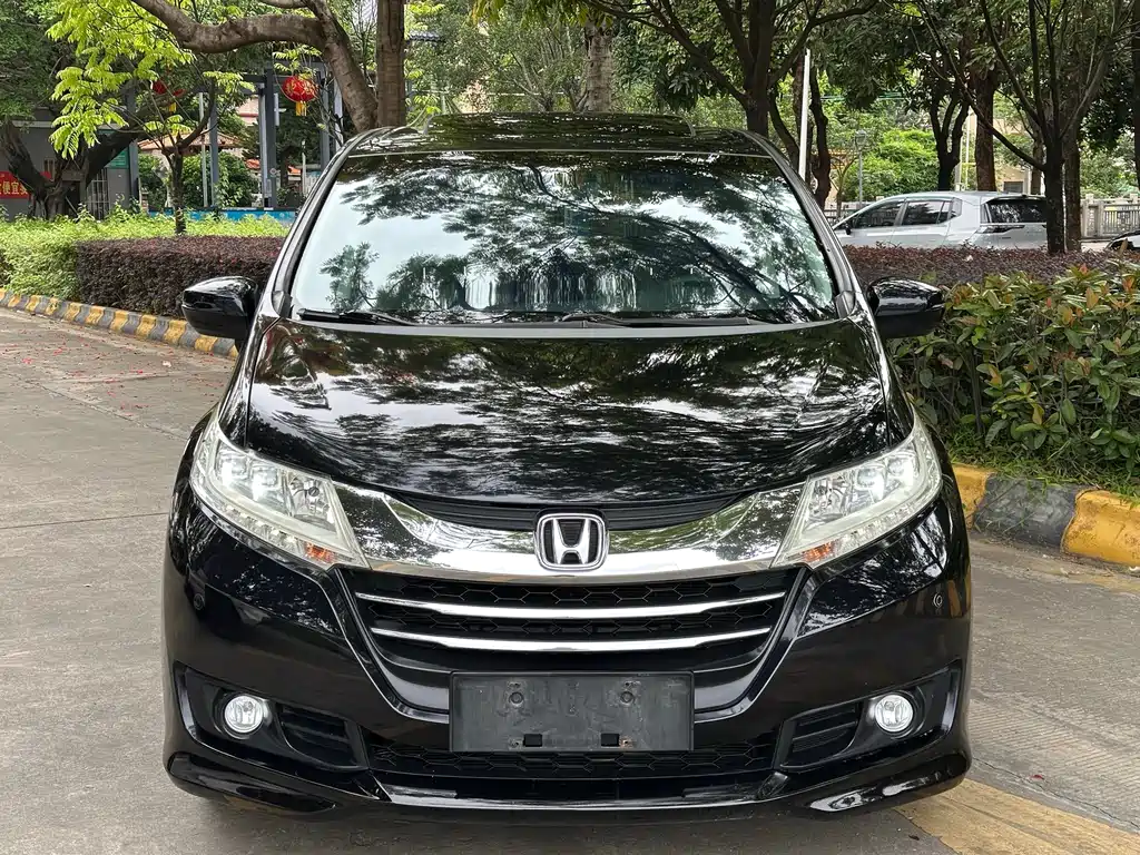Honda Odyssey 2016 — фото 2