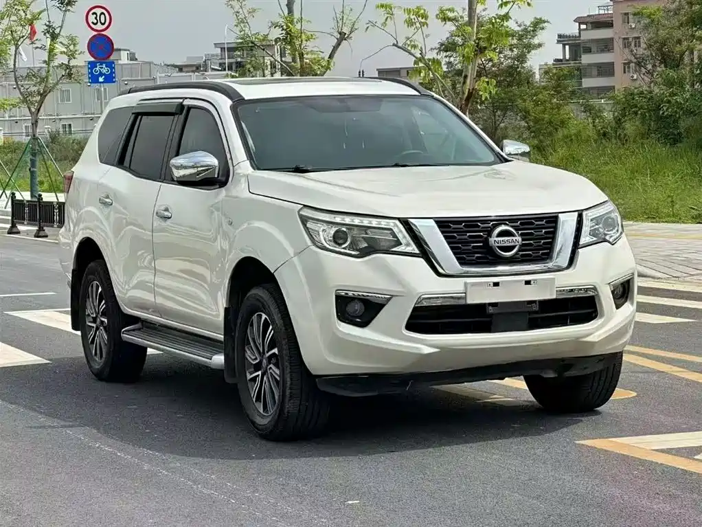 Nissan Terra 2019 — фото 3