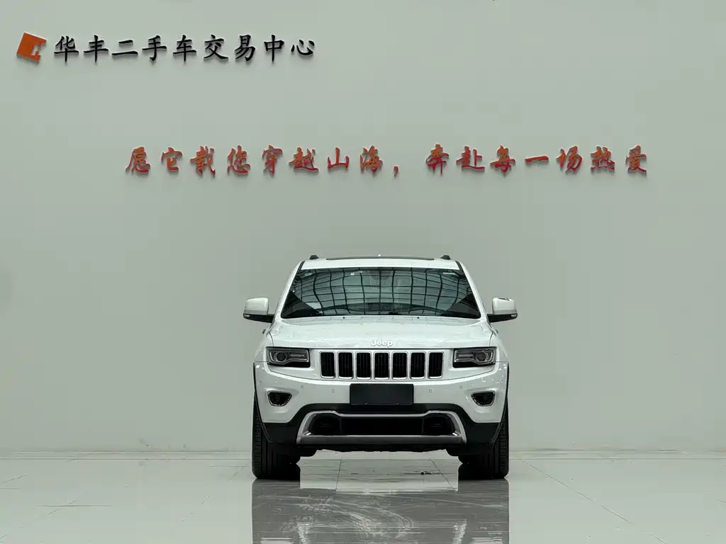 Jeep Grand Cherokee 2016 — фото 2