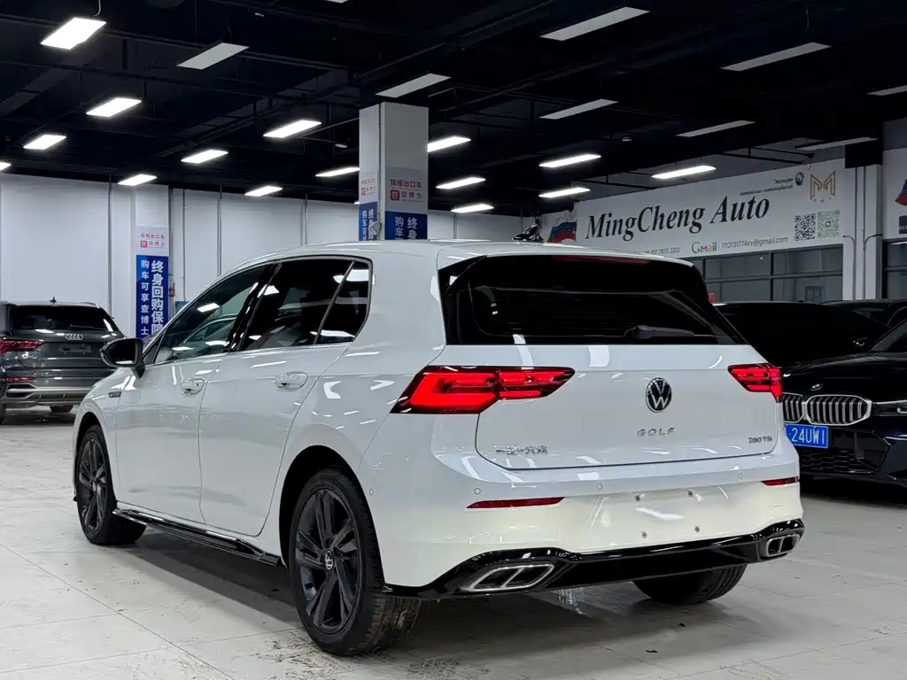 Volkswagen Golf 2023