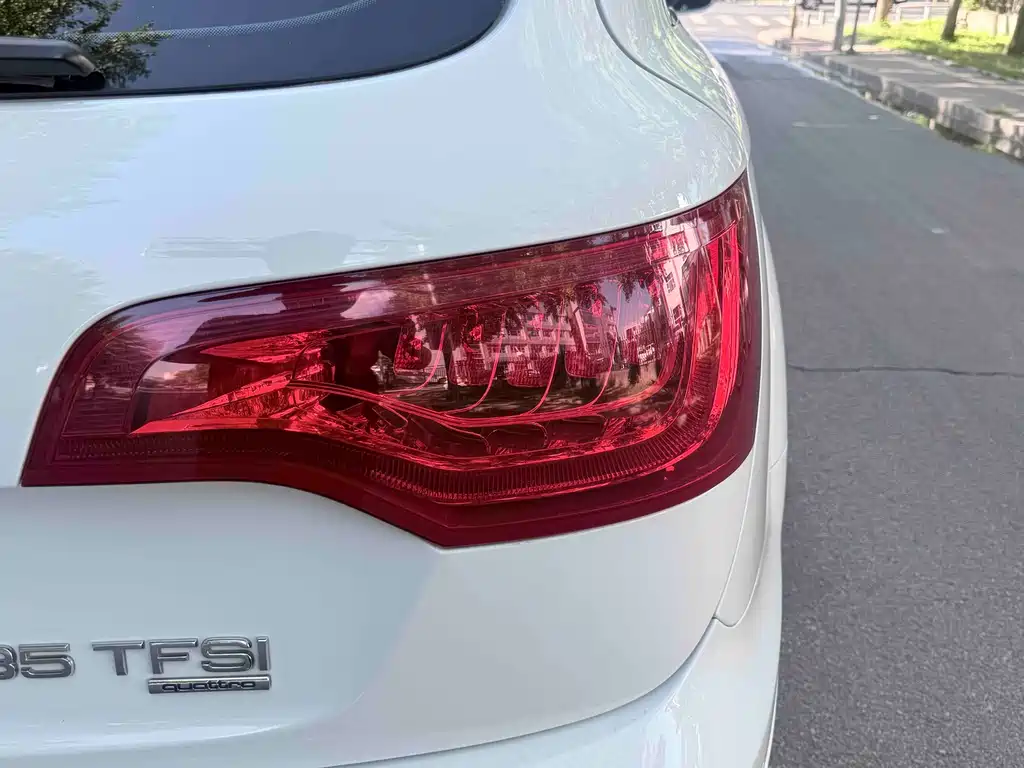 Audi Q7 2015 — фото 19
