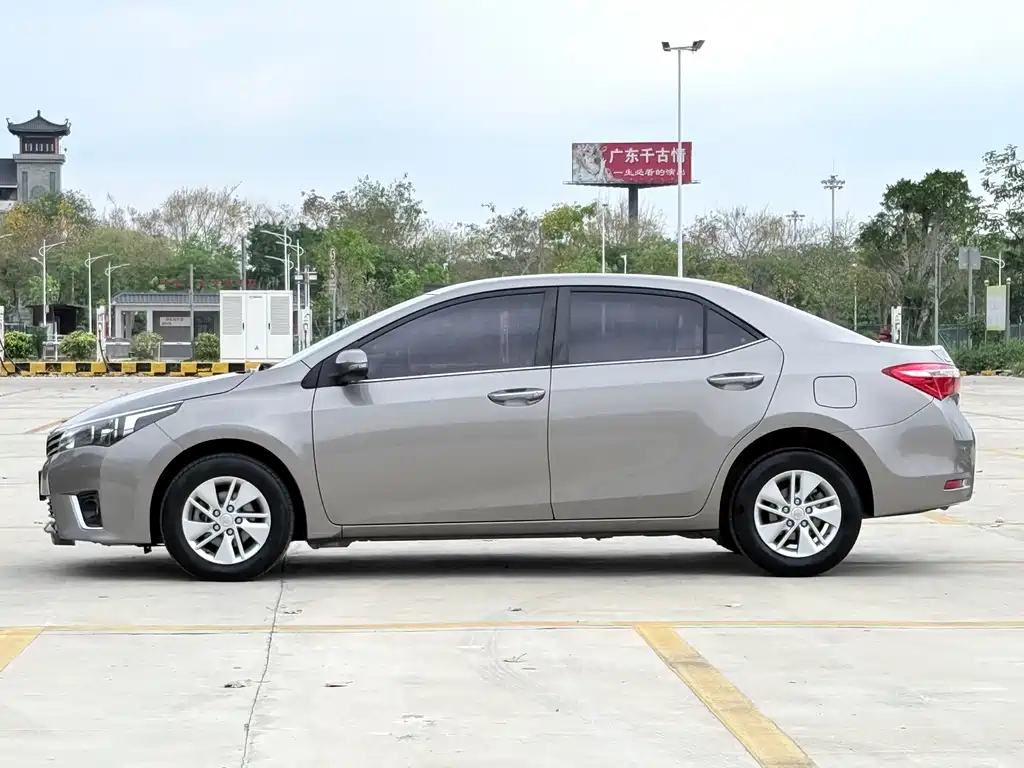Toyota Corolla 2016 — фото 7