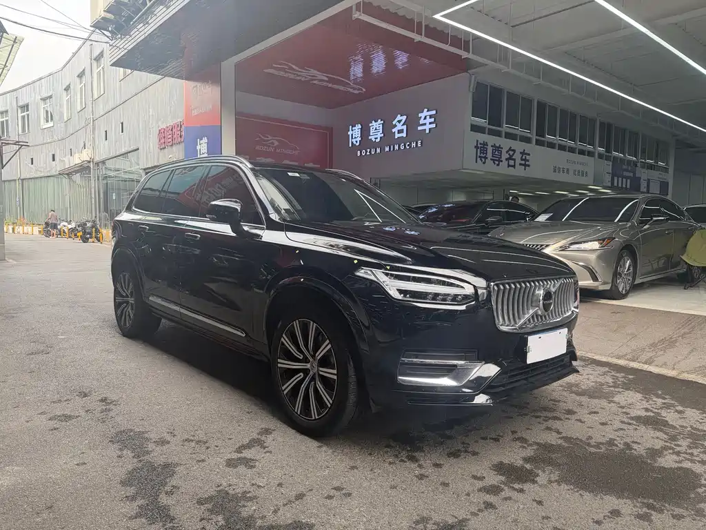 Volvo XC90 2022 — фото 3