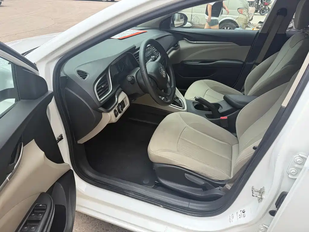 Buick Excelle 2015