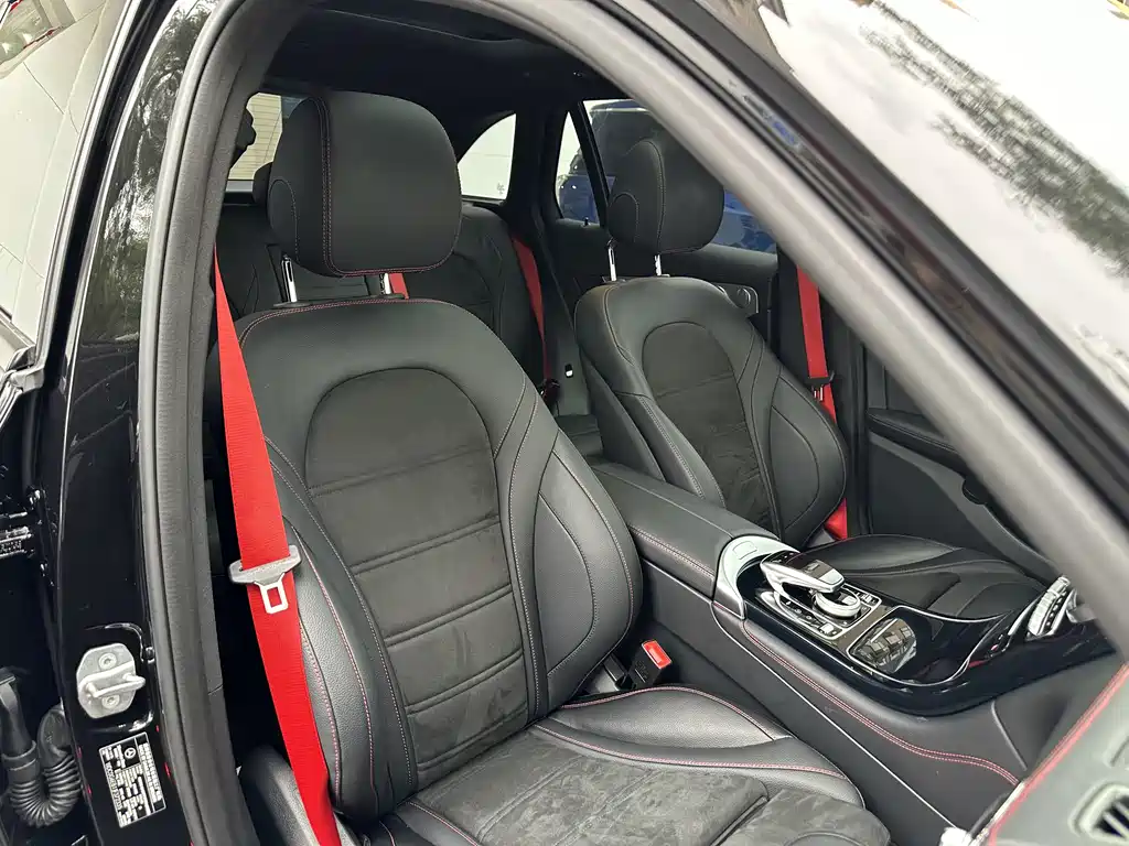 Mercedes-Benz GLC AMG 2018 — фото 21