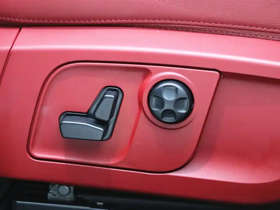 Maserati Levante 2021 — фото 12