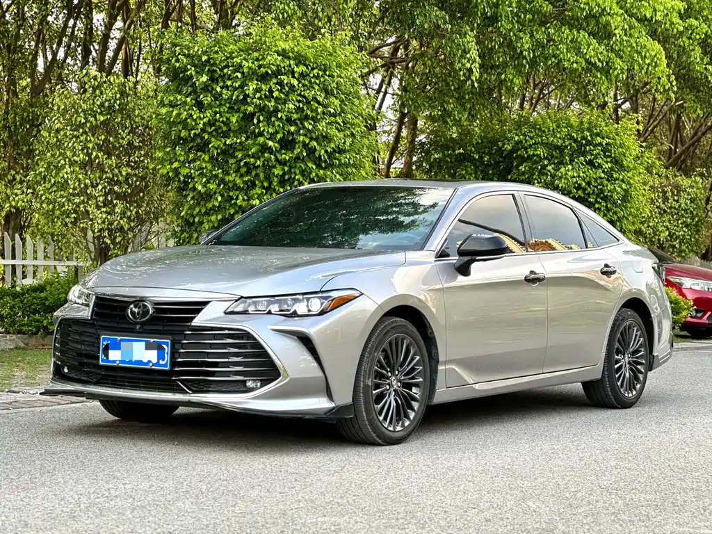Toyota Avalon 2021 — фото 1