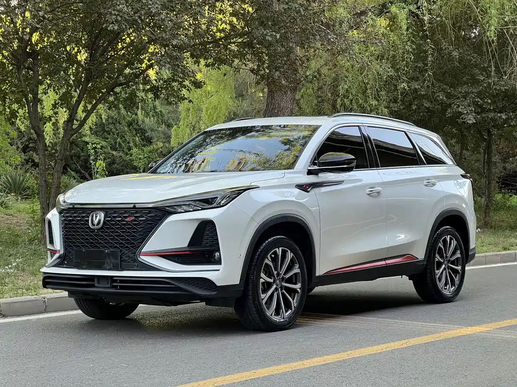 Changan CS75 PLUS 2020 — фото 1
