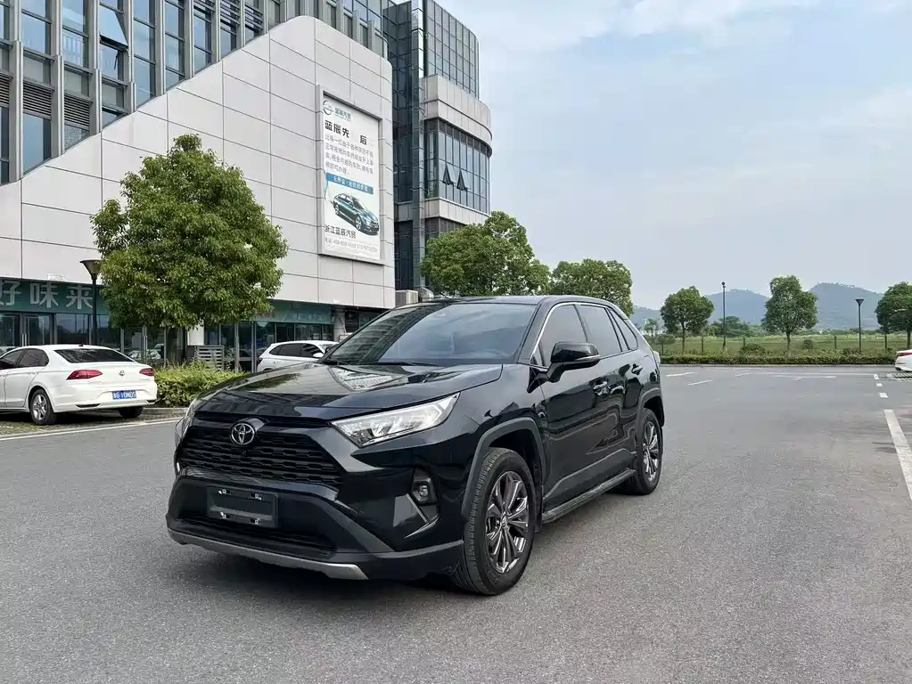 Toyota RAV4 2023