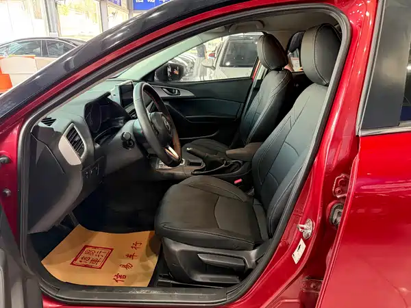 Mazda 3 Axela 2019