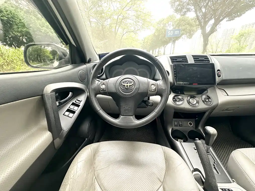 Toyota RAV4 2009 — фото 12