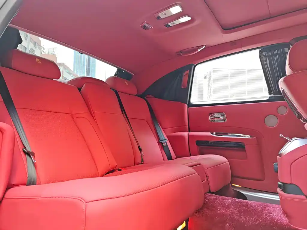 Rolls-Royce Ghost 2013 — фото 11