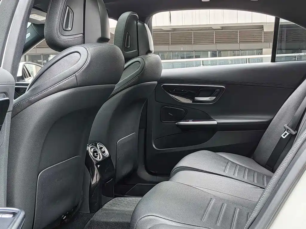 Mercedes-Benz C-Class 2021 — фото 10