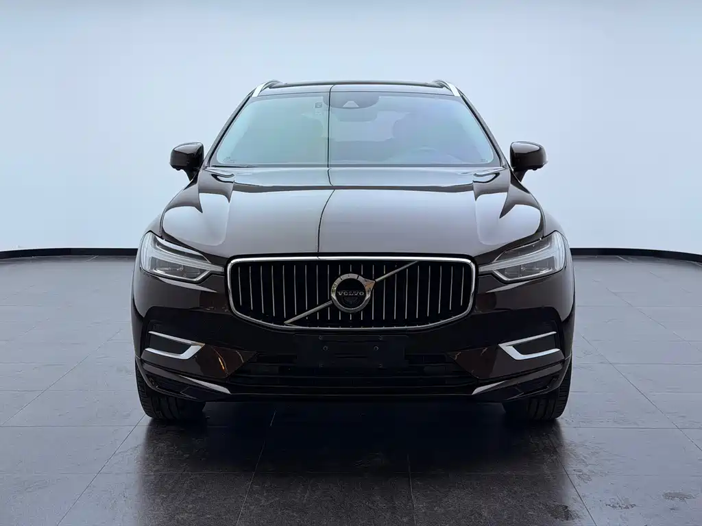 Volvo XC60 2019 — фото 2