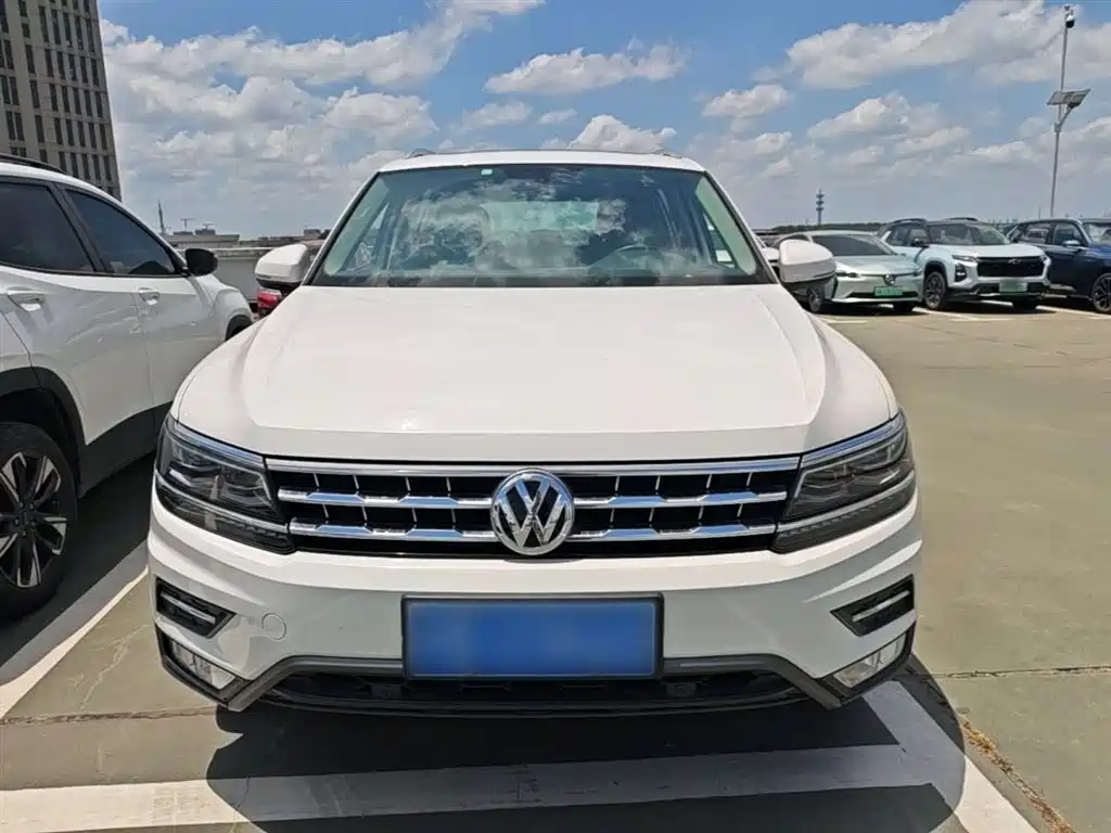 Volkswagen Tiguan L 2019 — фото 3