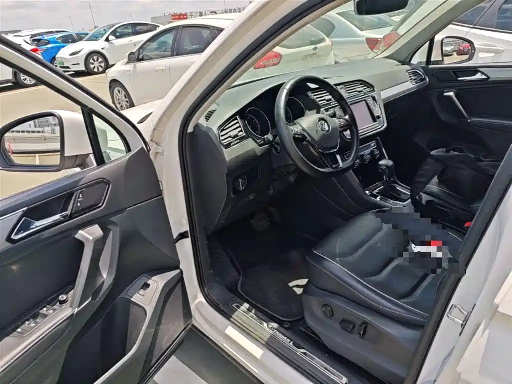 Volkswagen Tiguan L 2019 — фото 16