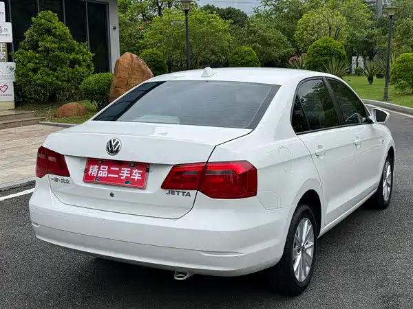 Volkswagen Jetta 2016