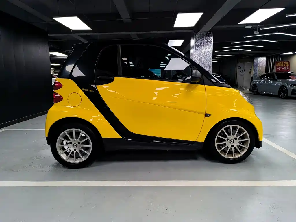 smart Fortwo 2012 — фото 4