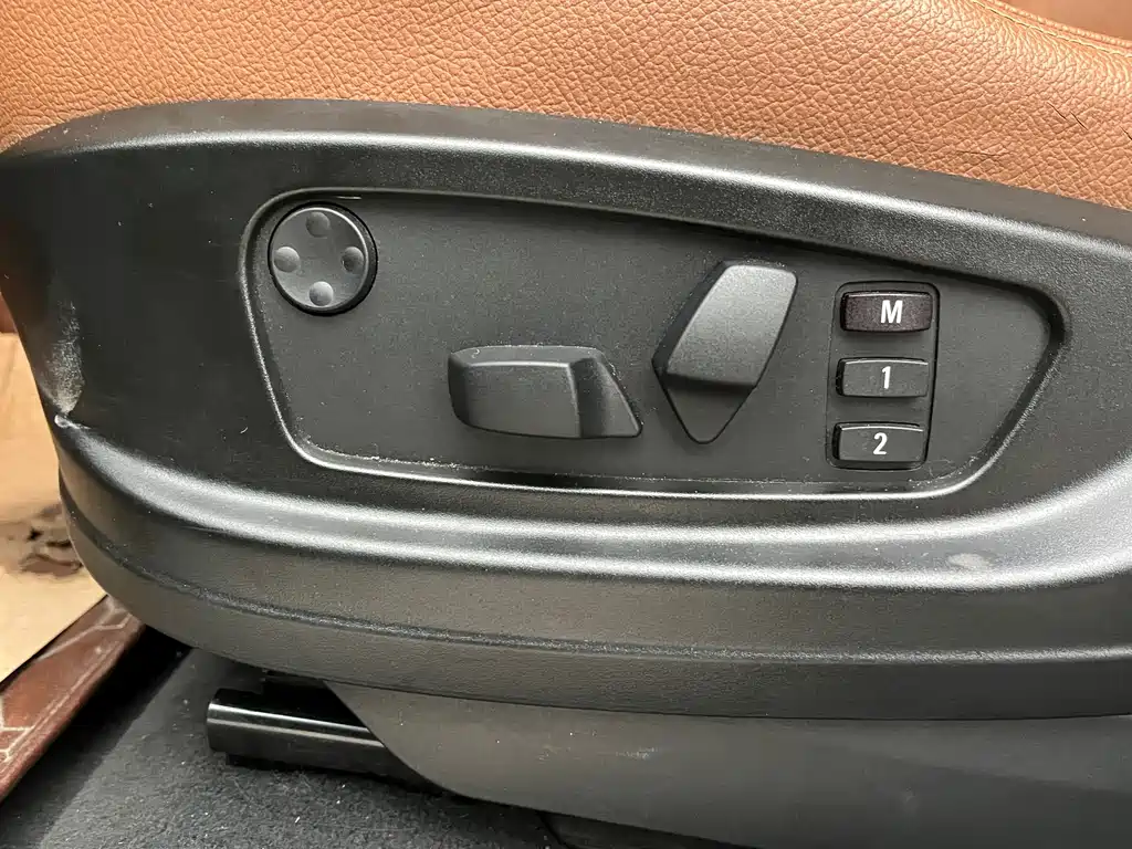 BMW X6 2012 — фото 14