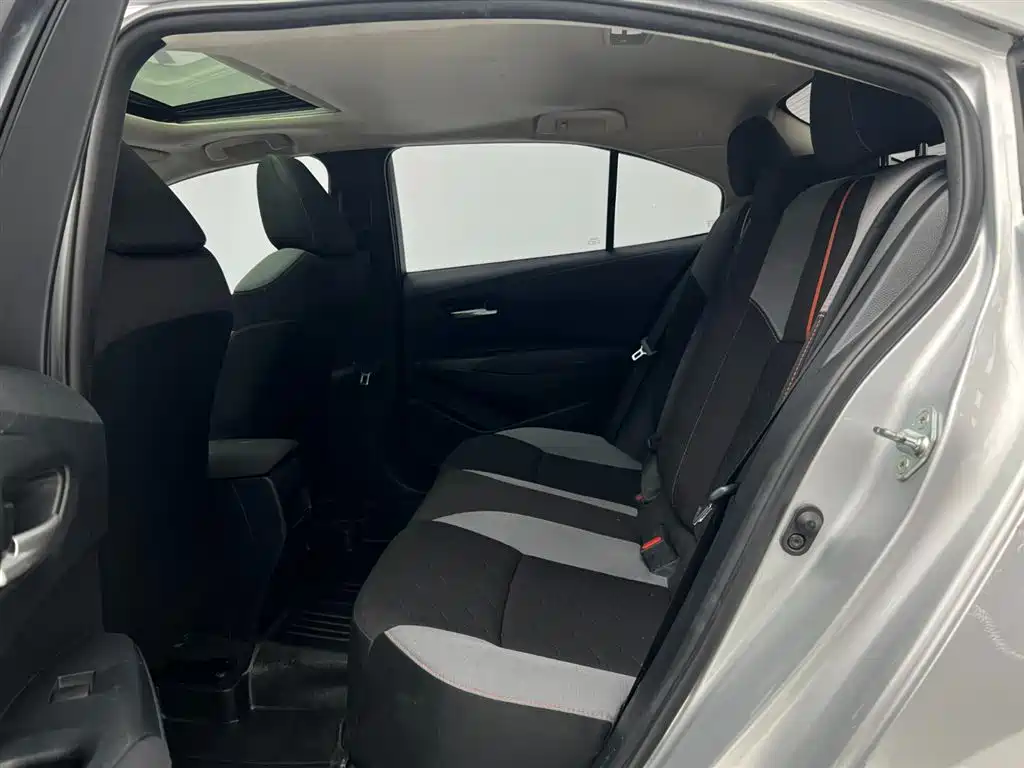 Toyota Corolla 2023 — фото 10