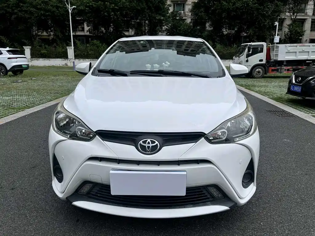 Toyota Yaris L 2017