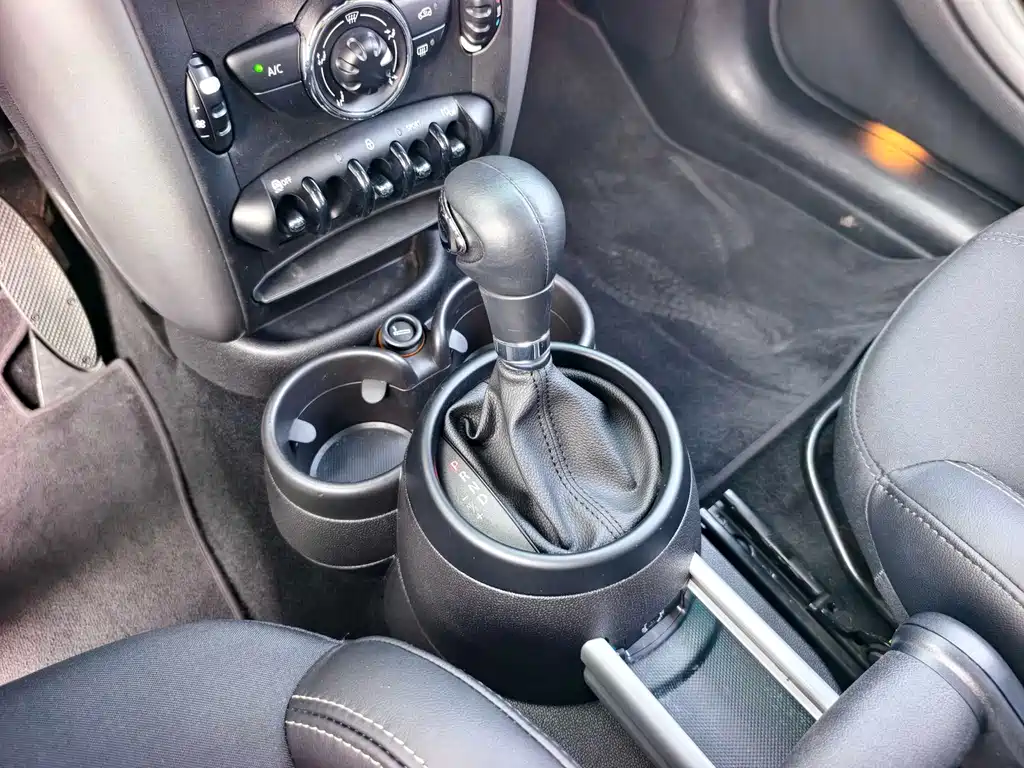 MINI Countryman 2015