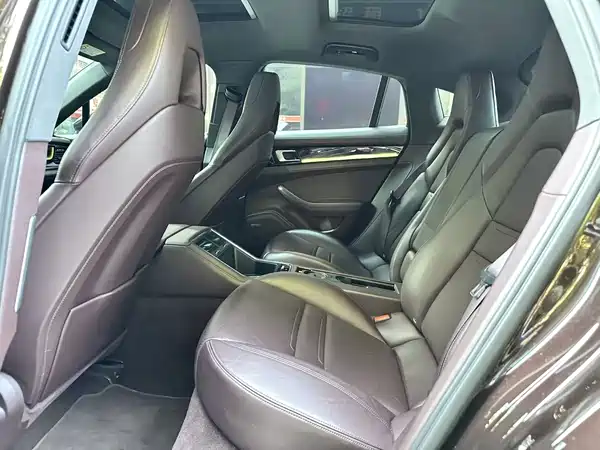 Porsche Panamera 2019