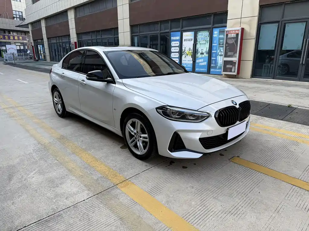 BMW 1 Series 2023