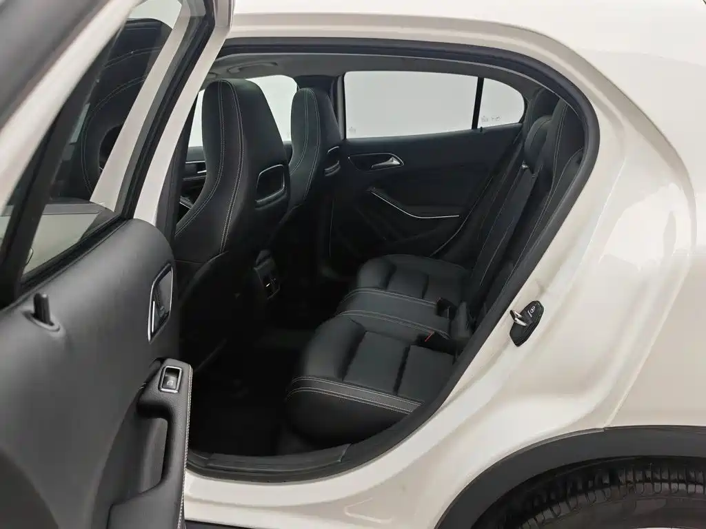 Mercedes-Benz GLA 2019 — фото 15