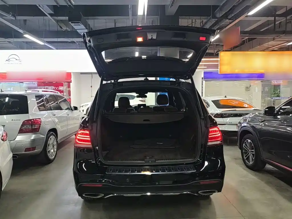Mercedes-Benz GLE 2016 — фото 19