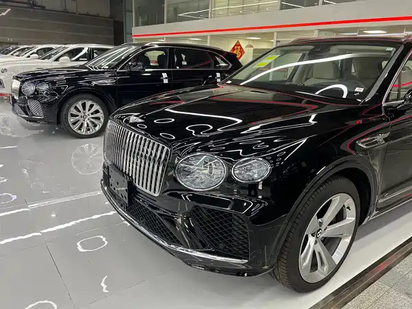 Bentley Bentayga 2024
