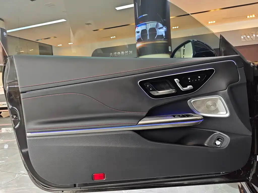 Mercedes-Benz CLE AMG 2025 — фото 12