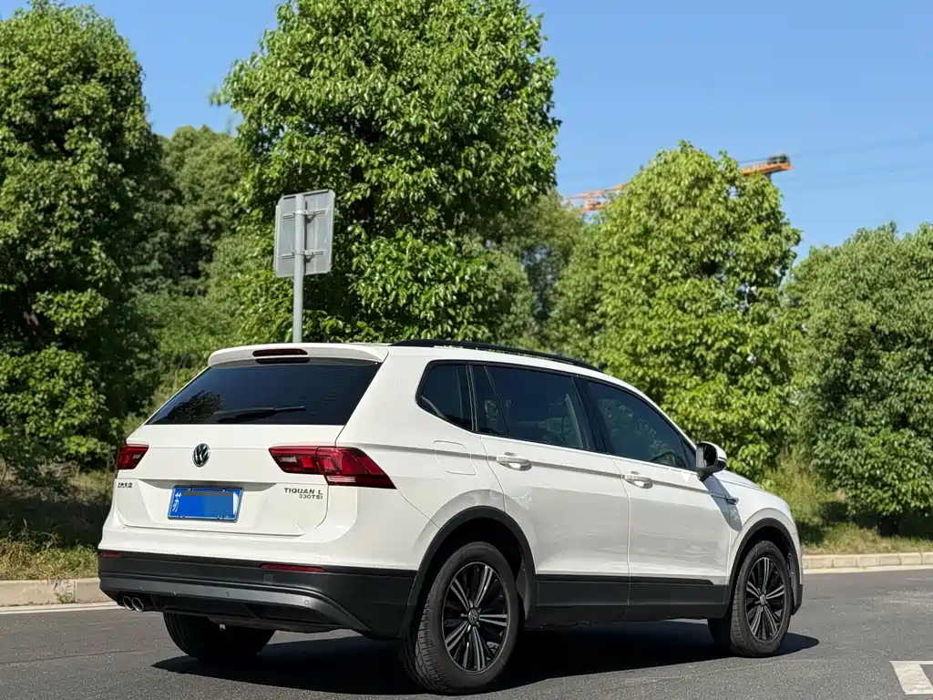 Volkswagen Tiguan L 2021 — фото 5