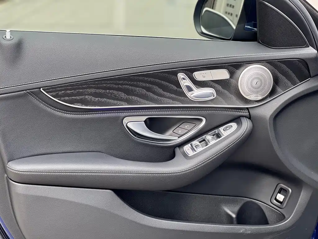 Mercedes-Benz C-Class 2019 — фото 8