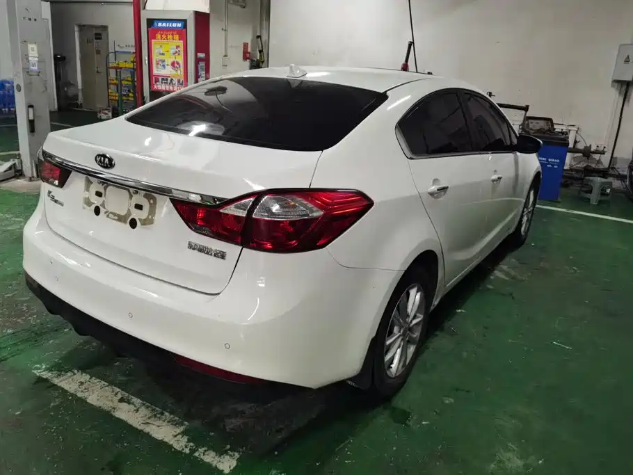 Kia K3 2016
