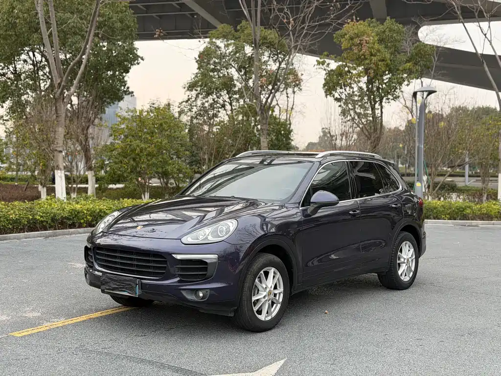 Porsche Cayenne 2016 — фото 1