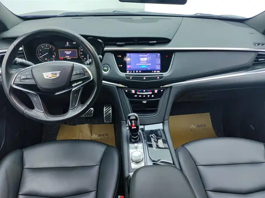 Cadillac XT5 2021 — фото 12