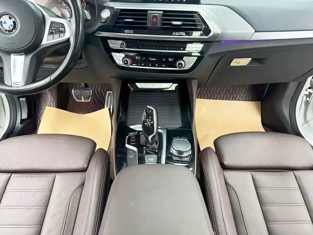 BMW X4 2021 — фото 13