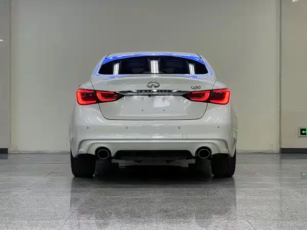 Infiniti Q50L 2020