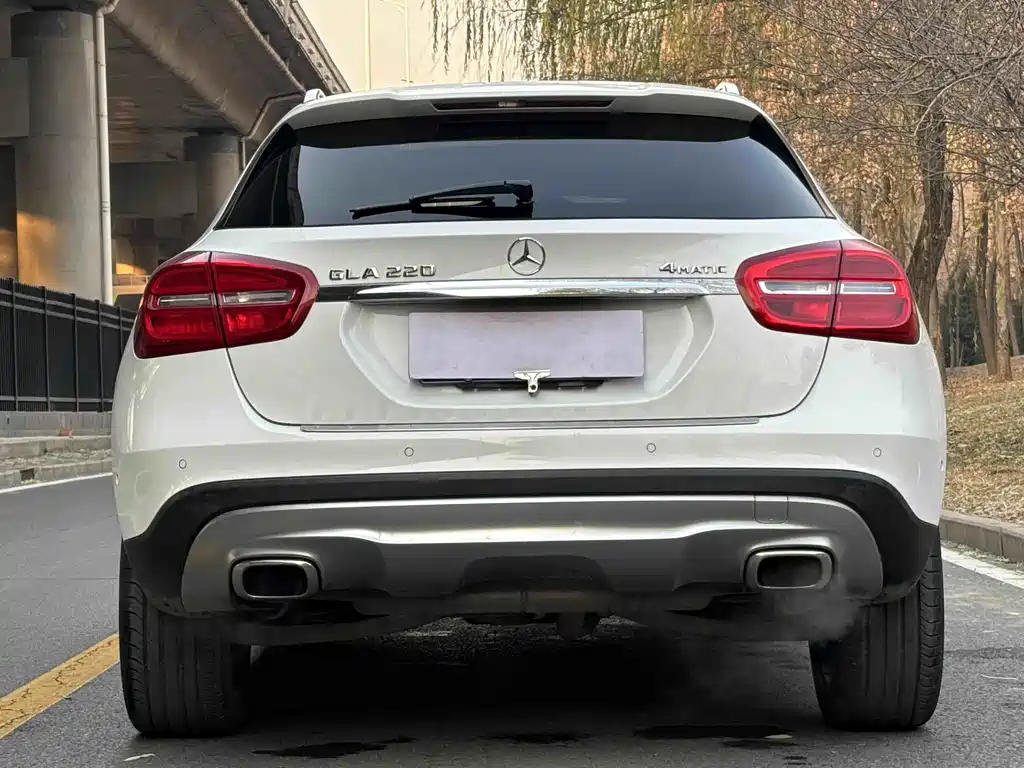Mercedes-Benz GLA 2016